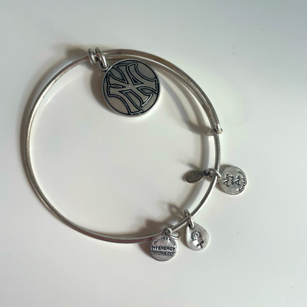 Alex and Ani New York Yankee bracelet silver